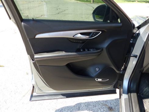 Used 2024 Buick Envision Sport Touring AWD/4WD image 23