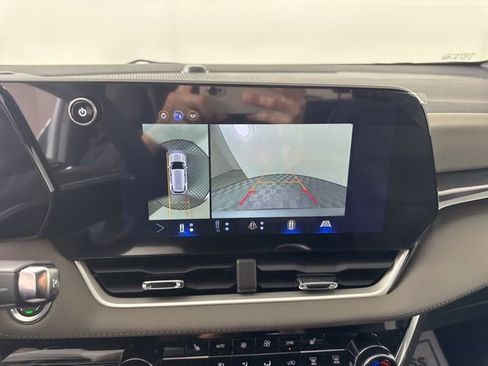New 2026 Chevrolet Equinox LT w/ Convenience Package II FWD image 41