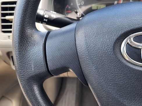 Used 2013 Toyota Corolla L FWD image 26