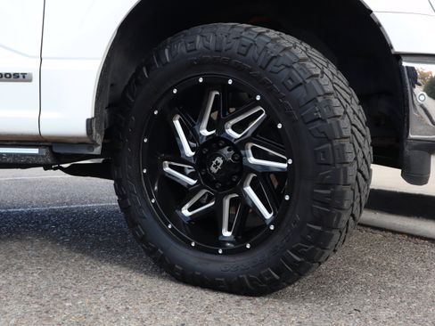 Used 2021 Ford F150 Lariat w/ Equipment Group 502A High image 13