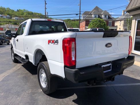 Used 2019 Ford F250 XL w/ Power Equipment Group AWD/4WD image 3