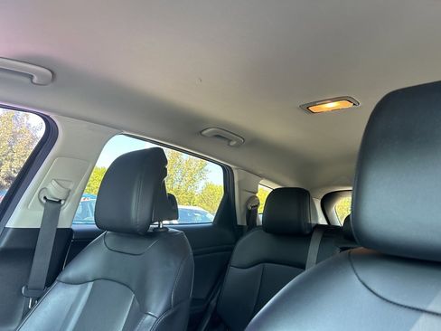 Used 2023 Kia Sportage EX image 21