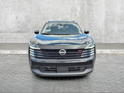 New 2025 Nissan Kicks SR image 3