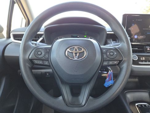 Used 2023 Toyota Corolla LE image 24
