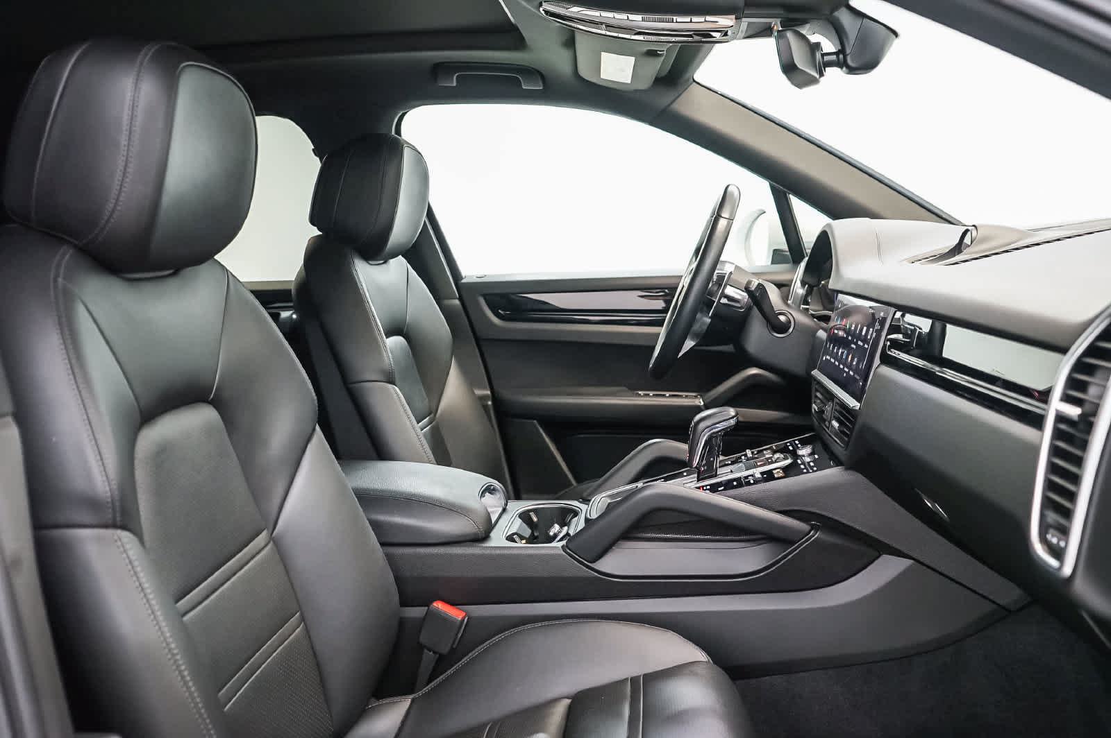 Certified 2023 Porsche Cayenne AWD/4WD image 22