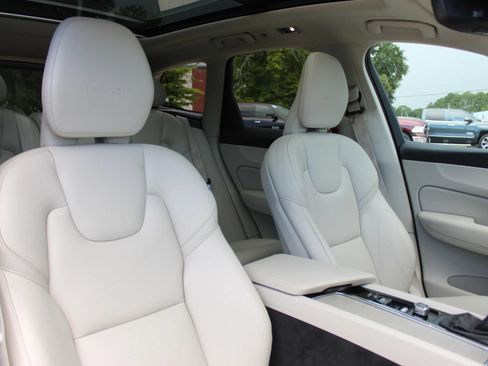 Used 2019 Volvo XC60 T5 Inscription AWD/4WD image 30