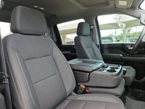 Certified 2024 Chevrolet Silverado 2500 Custom w/ Custom Convenience Package AWD/4WD image 29