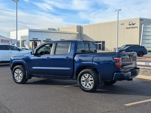 Certified 2022 Nissan Frontier SV image 4