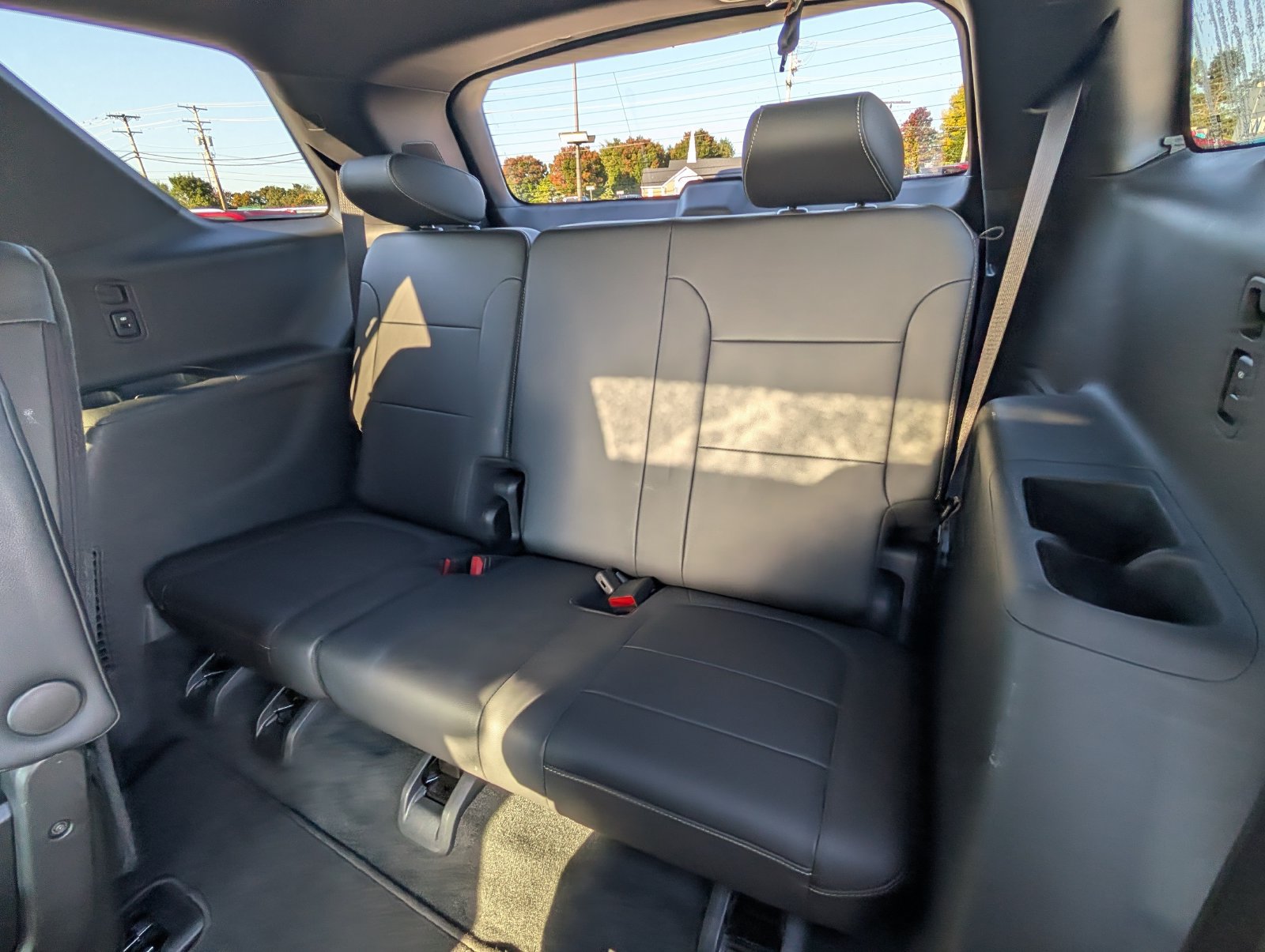 Used 2023 Chevrolet Traverse LT w/ LT Premium Package AWD/4WD image 17