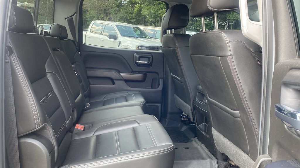 Used 2019 GMC Sierra 2500 Denali w/ Duramax Plus Package AWD/4WD image 13