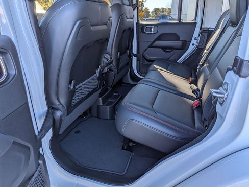 New 2026 Jeep Wrangler Unlimited Rubicon image 27