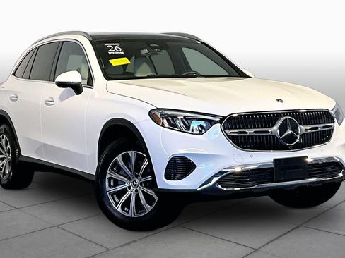 Used 2026 Mercedes-Benz GLC 300 4MATIC image 3