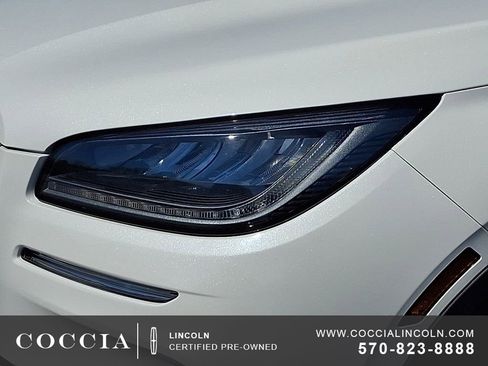 Used 2023 Lincoln Corsair AWD w/ Equipment Group 101A image 9