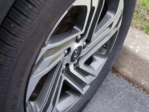 Used 2023 Hyundai Santa Fe SEL image 24