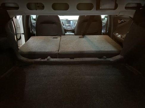 Used 2018 Chevrolet Malibu LT image 12