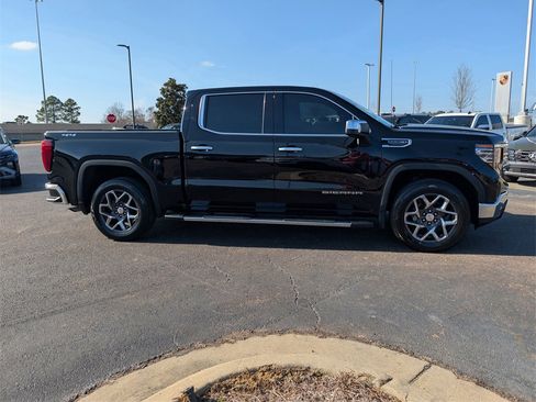 Used 2023 GMC Sierra 1500 SLT w/ SLT Premium Package image 3