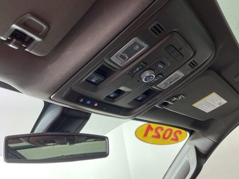 Used 2021 Chevrolet Tahoe Z71 w/ Z71 Off-Road Package image 27