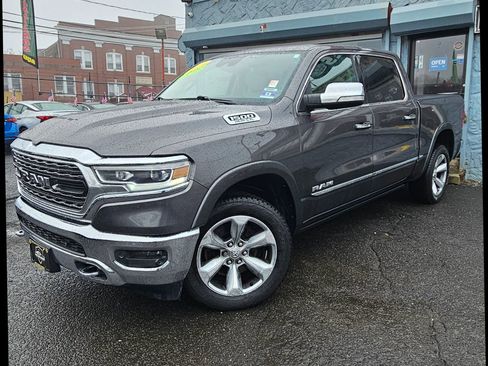 Used 2019 RAM 1500 Limited w/ Advanced Safety Group image 4