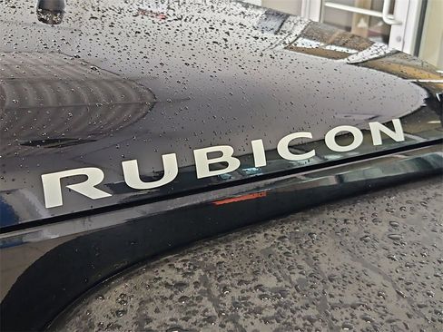 Used 2017 Jeep Wrangler Unlimited Rubicon w/ Connectivity Group image 26