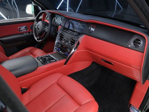 Used 2019 Rolls-Royce Cullinan AWD/4WD image 28