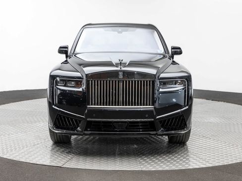 New 2027 Rolls-Royce Cullinan Black Badge AWD/4WD image 6