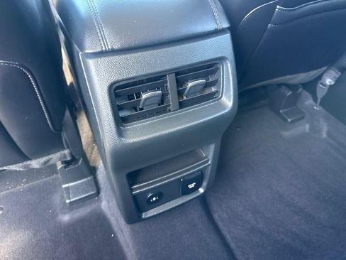 Used 2024 Ford Edge SEL w/ Convenience Package AWD/4WD image 18