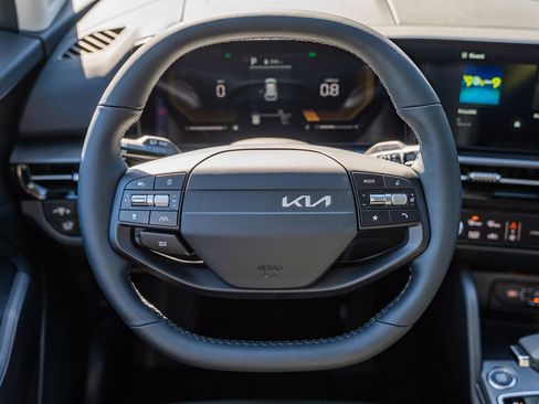 New 2026 Kia Sportage EX FWD image 19