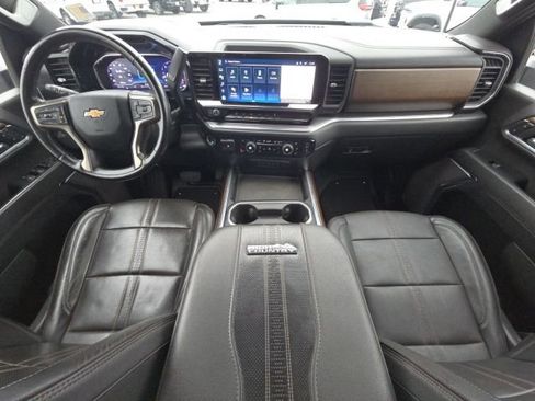 Used 2024 Chevrolet Silverado 3500 High Country w/ High Country Premium Package image 28