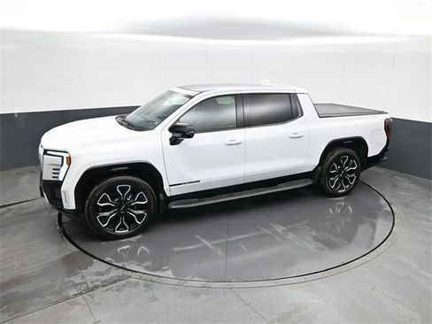 Used 2025 GMC Sierra EV Denali image 20