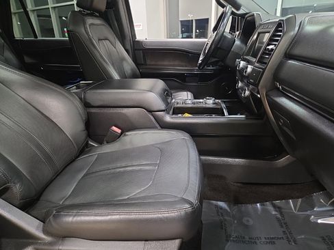 Used 2018 Ford Expedition Limited w/ Equipment Group 302A image 22