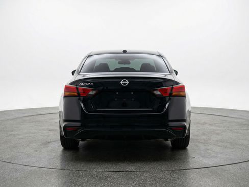 Used 2025 Nissan Altima 2.5 SV image 7