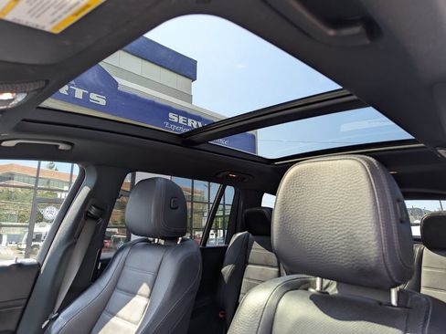 Used 2022 Mercedes-Benz GLS 450 4MATIC image 31