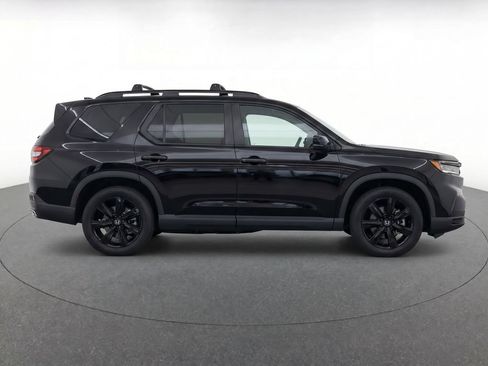 Used 2025 Honda Pilot Black Edition image 11