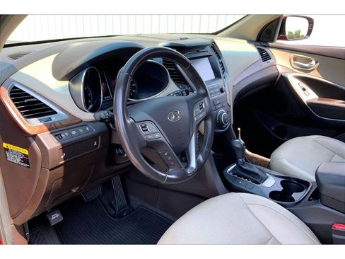 Used 2018 Hyundai Santa Fe Sport AWD/4WD image 13