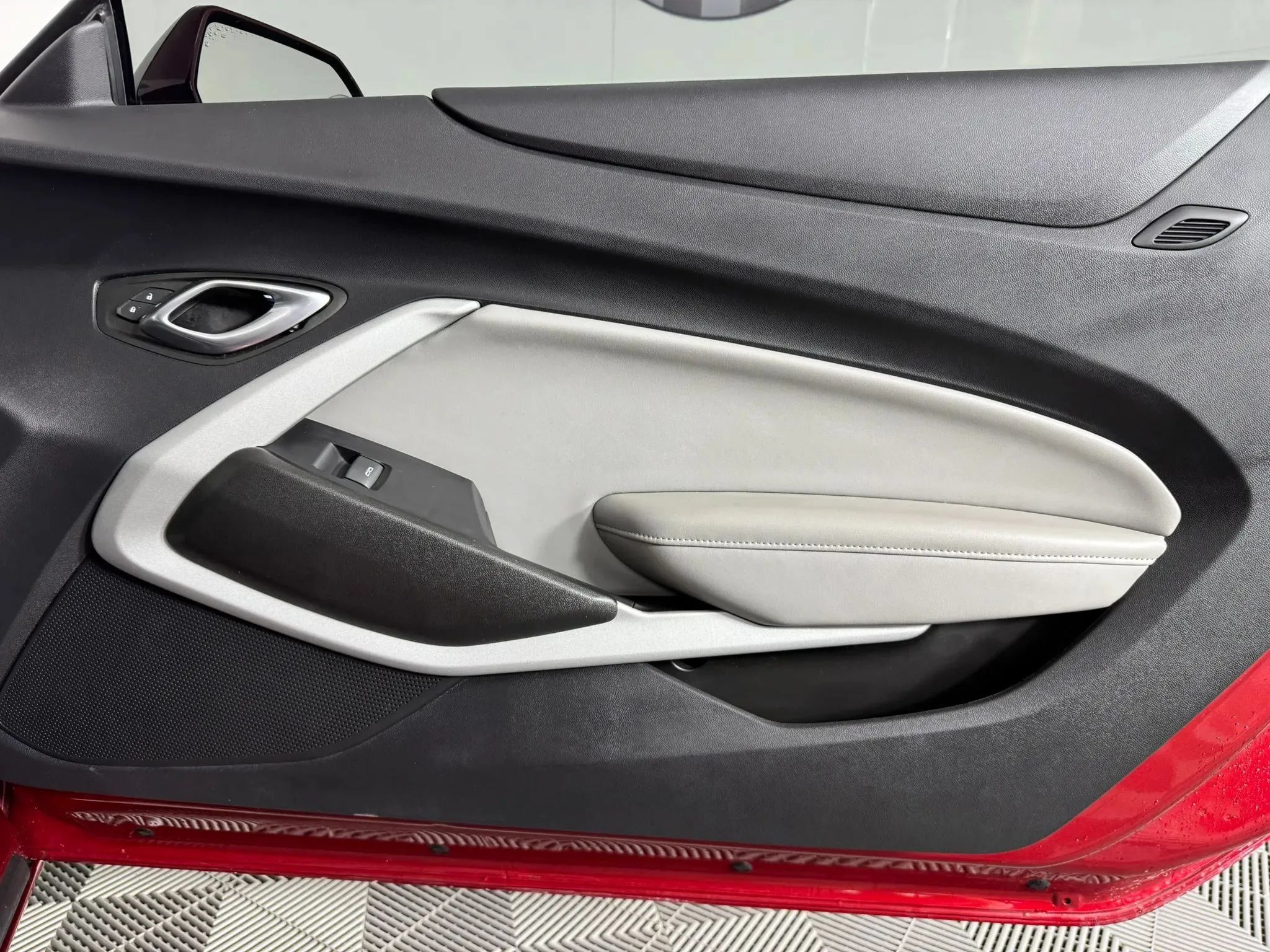 Used 2023 Chevrolet Camaro LT RWD image 35
