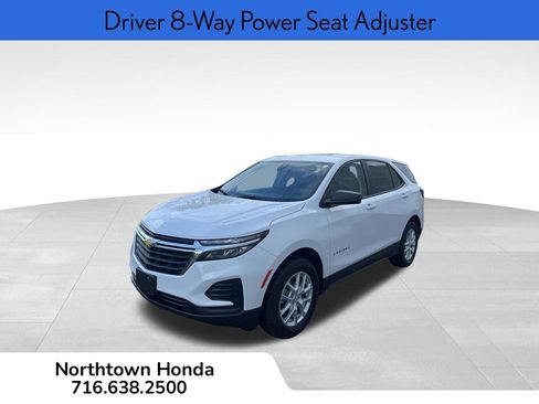 Used 2023 Chevrolet Equinox LS w/ LS Convenience Package AWD/4WD image 9