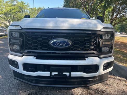 Used 2024 Ford F250 XL w/ STX Appearance Package AWD/4WD image 4