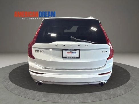 Used 2019 Volvo XC90 T5 Momentum w/ Multimedia Package AWD/4WD image 4
