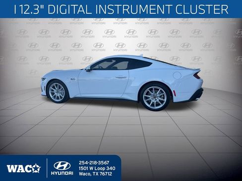 Used 2025 Ford Mustang GT Premium image 8