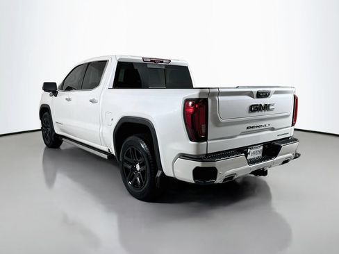 Used 2023 GMC Sierra 1500 Denali w/ Technology Package AWD/4WD image 7
