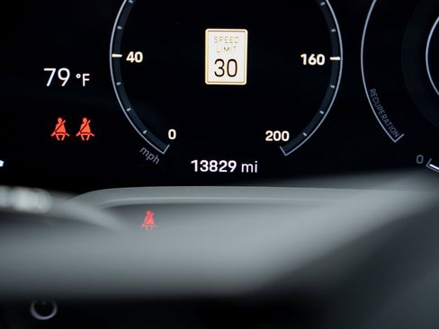 Used 2023 Porsche Taycan w/ Premium Package image 44