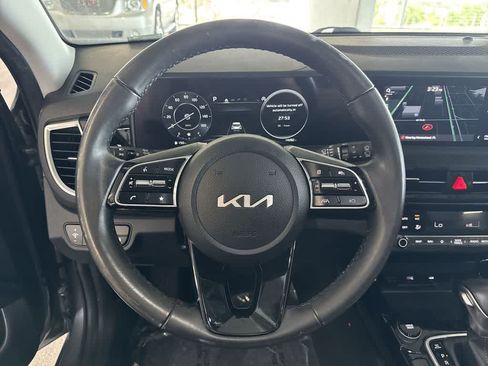 Used 2024 Kia Seltos S FWD image 14