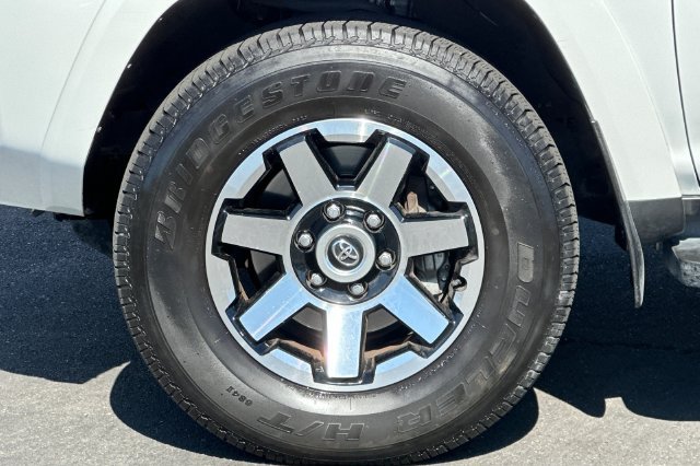 Certified 2023 Toyota 4Runner TRD Off-Road Premium w/ Moonroof Package AWD/4WD image 32