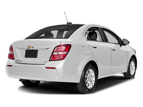 Used 2017 Chevrolet Sonic LT FWD image 3