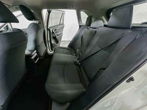 Used 2021 Toyota RAV4 LE FWD image 14