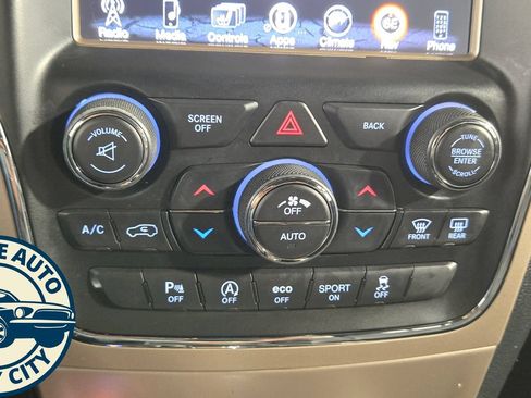 Used 2017 Jeep Grand Cherokee Overland AWD/4WD image 16