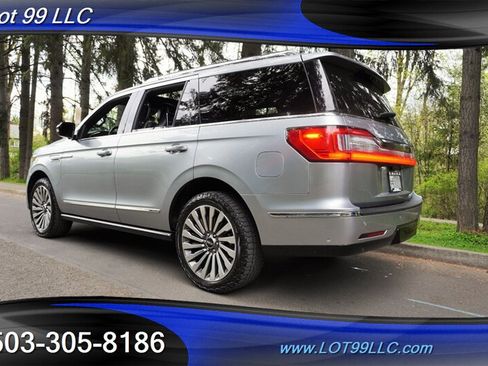 Used 2020 Lincoln Navigator Reserve w/ Luxury Package AWD/4WD image 11
