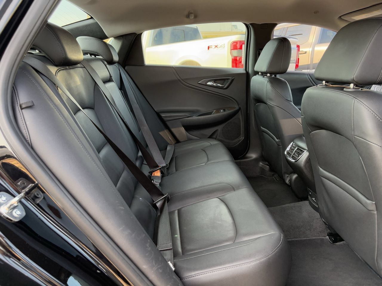 Used 2023 Chevrolet Malibu LT FWD image 30