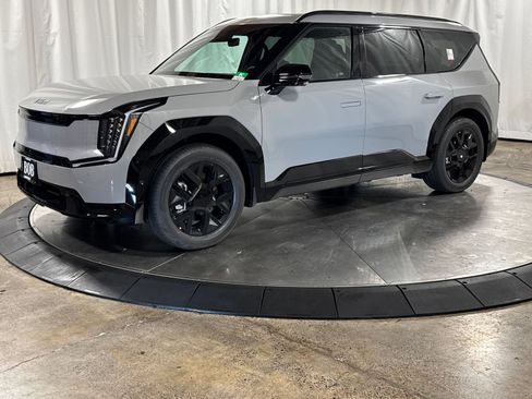 New 2026 Kia EV9 Land AWD/4WD image 1