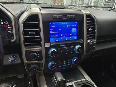 Used 2019 Ford F150 Lariat w/ Equipment Group 502A Luxury AWD/4WD image 27